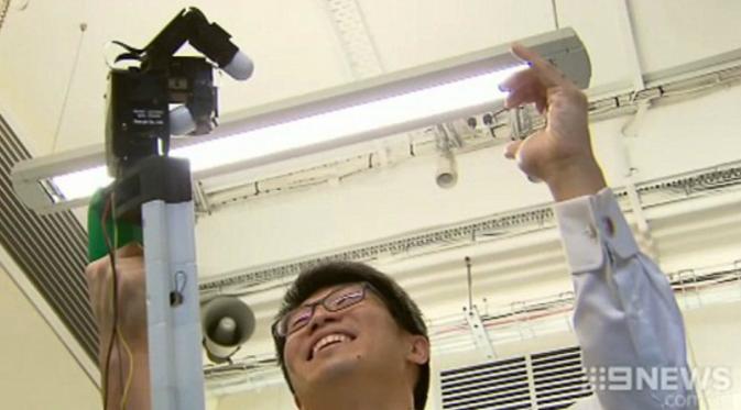 Tangan robot hasil karya profesor di University of Melbourne, Denny Oetomo. (sumber: Channel 9 News)