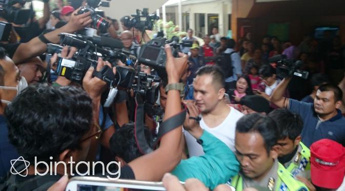Saipul Jamil sebelum pembacaan vonis di PN Jakarta Utara (Muhamad Altaf Jauhar/Bintang.com)
