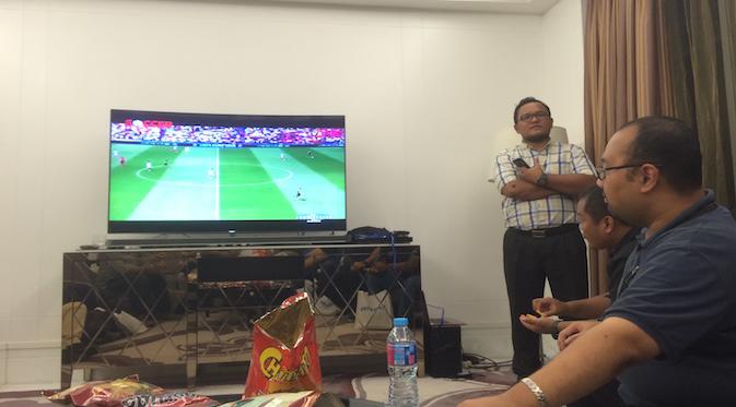 Suasana nobar Euro 2016 dengan Samsung SUHD TV (Liputan6.com/Jeko Iqbal Reza)