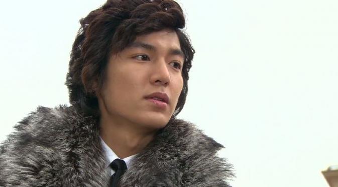 Rambut Lee Min Ho saat berperan sebagai Gu Jun Pyo di Boys Before Flowers (2009) membuatnya jadi bahan ejekan.