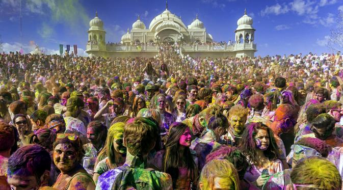 'Holi Festival' diselenggarakan di sejumlah lokasi dan negara di mana pemeluk agama Hindu berada. (Sumber: Culture Trip)