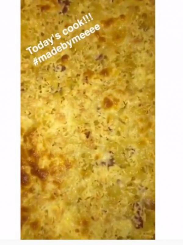 Macaroni schotel buatan Aurel Hermansyah [foto: instagram/aurelie.hermansyah]