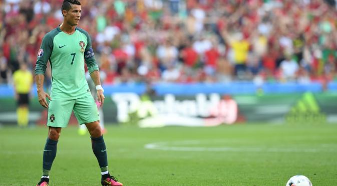 Mesin gol andalan Portugal, Cristiano Ronaldo. (FRANCISCO LEONG / AFP)