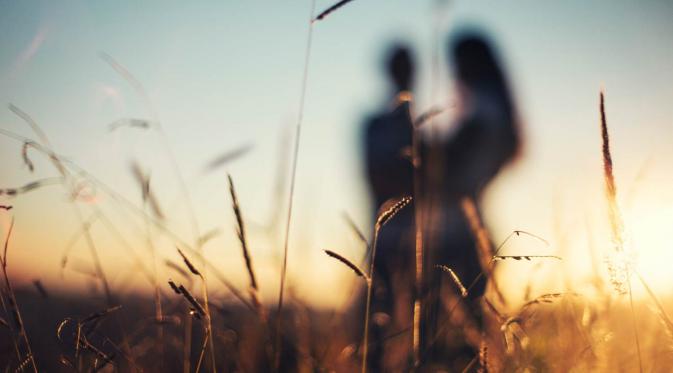 Selain Fisik, 5 Hal Ini Bikin Pria Nggak Bisa Melupakan Kamu. (Foto: piscesview.com)