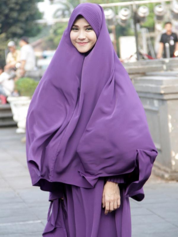 Hijab Syar'i. (via: istimewa)