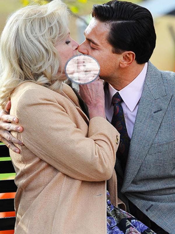 Leonardo DiCaprio saat mencium mesra artis senior Joanna Lumley dalam film The Wolf of Wall Street (Hellomagazine)