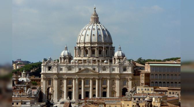 Basilika Santo Petrus di Vatikan (Wikipedia)