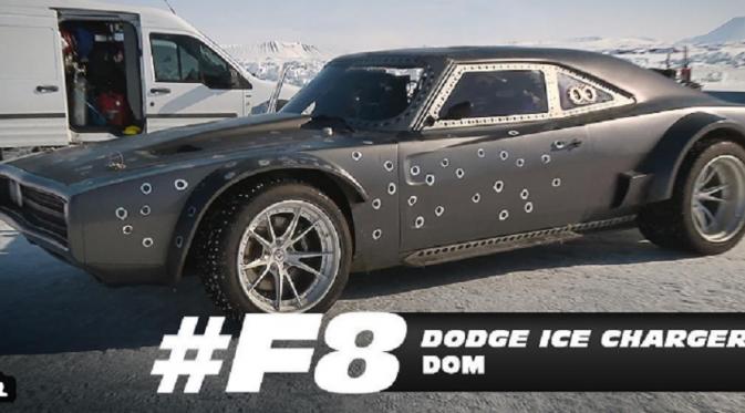 Salah satu kendaraan keren di Fast Furious 8 (Source: Instagram)