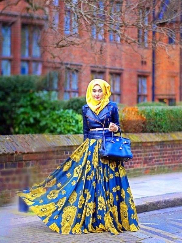 Hijab dengan rok rempel. (via: istimewa)