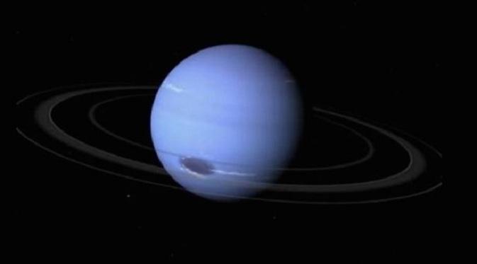Ilustrasi Planet Neptunus dengan Dark Vortex (Sumber: Mirror)
