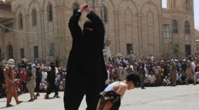 Seorang pria anggota ISIS yang bertugas menjadi algojo hukuman pancung mendapat julukan 