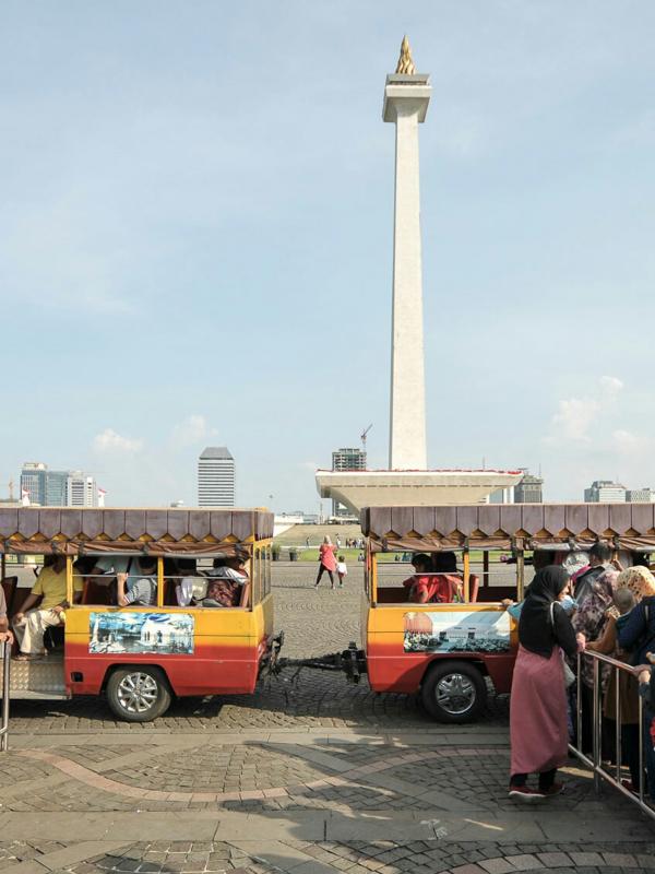 Jakarta masih menjadi magnet bagi orang daerah untuk melakukan urbanisasi. (Liputan6.com/Yoppy Renato)