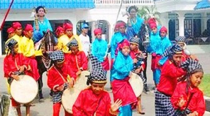 Seni budaya peninggalan Kerajaan Balanipa Mandar di Sulawesi Selatan dan Barat. (Liputan6.com/Eka Hakim)