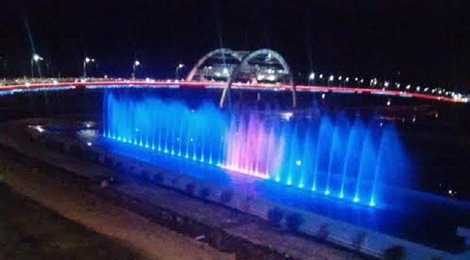 Jembatan Suroboyo masuk daftar 10 jembatan terbaik di dunia (Liputan6.com / Dian Kurniawan)