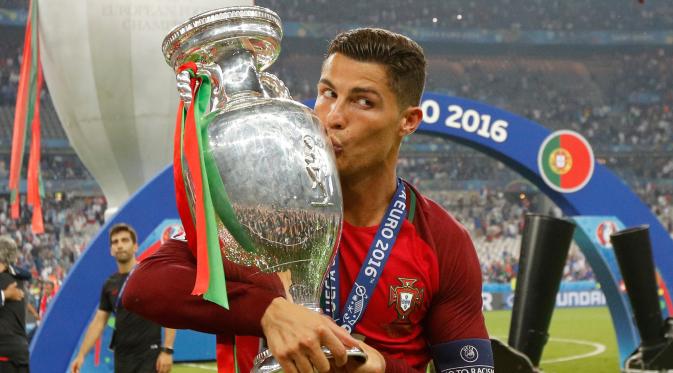 Cristiano Ronaldo jerseynya jadi salah satu yang laku di pasaran / Reuters