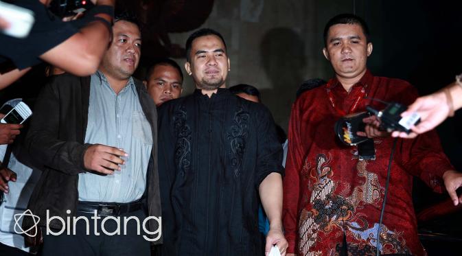 Saipul Jamil usai diperiksa Komisi Pemberantasan Korupsi (KPK) (Deki Prayoga/Bintang.com)