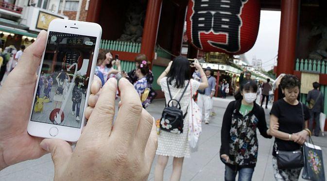 Para pemain pun mengunjungi berbagai lokasi, termasuk kuil Sensoji (Foto: Business Insider)