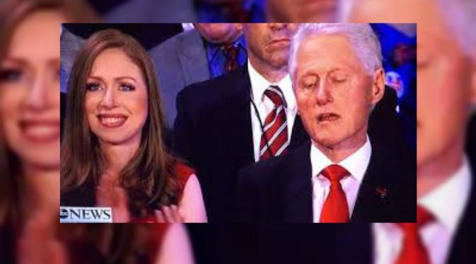 Donald Trump Serang Pidato Hillary Clinton: Bahkan Bill Pun Tidur (ABCNews)