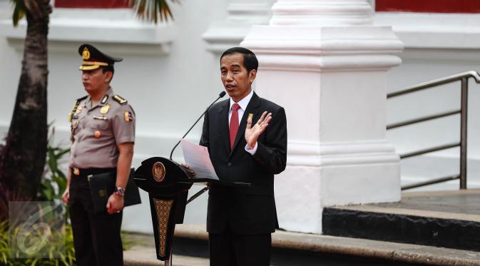 Presiden Joko Widodo (Jokowi) memberikan sambutan pada acara pembukaan pameran karya lukisan bertema 