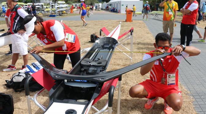 Atlet dayung Indonesia tengah menjalani persiapan latihan jelang Olimpiade Rio de Janeiro 2016. (KOI)