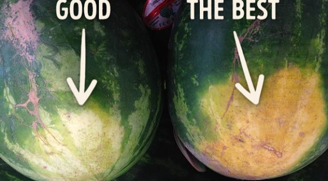 Ternyata memilih semangka bukan hal yang sulit, simak triknya di sini. Sumber: Brightside.me.