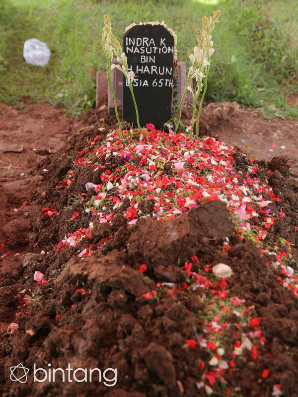 Makam ayah Dea Annisa. (Andy Masela/Bintang.com)