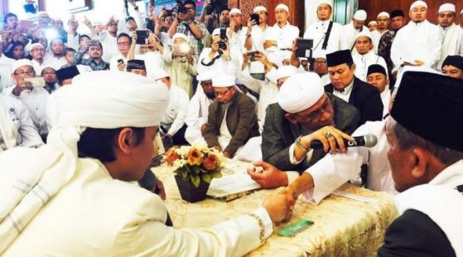 Anak Arifin Ilham menikah di umur 17 tahun. (Instagram)