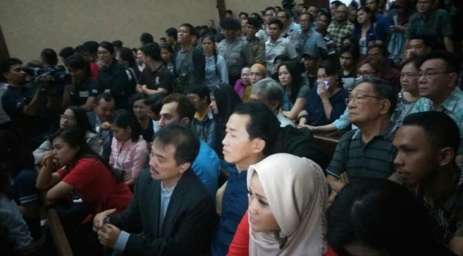 Roy Suryo hadir di persidangan Jessica Wongo. (Liputan6.com/Nafiysul Qodar)