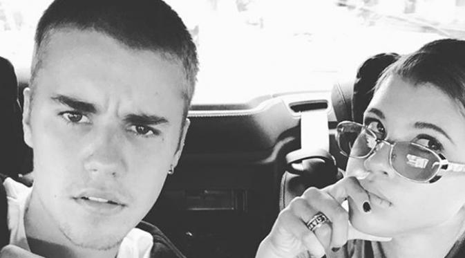 Foto kebersamaan Justin Bieber dan Sofia Richie yang sempat diunggahnya di Instagram. (Instagram)