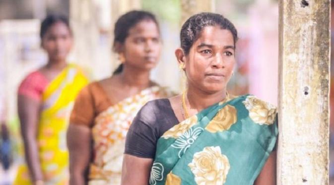Tiga perempuan di Chennai, India, mengaku meski bermotif uang namun ada ikatan emosional yang tak bisa mereka pungkiri dengan bayi 