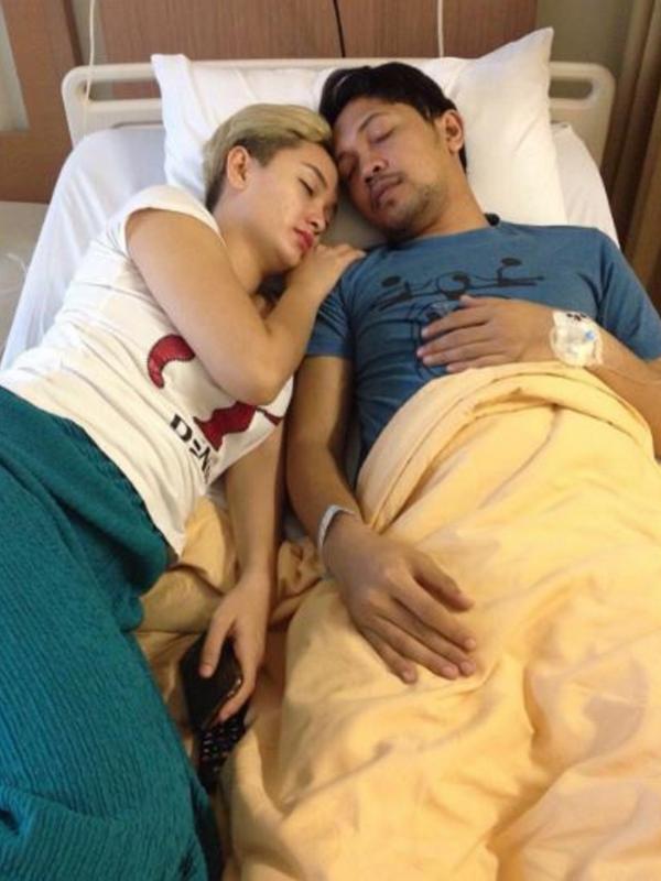 Zaskia Gotik tidur seranjang dengan Arief Fitriansah (Instagram/@zaskia_gotix)