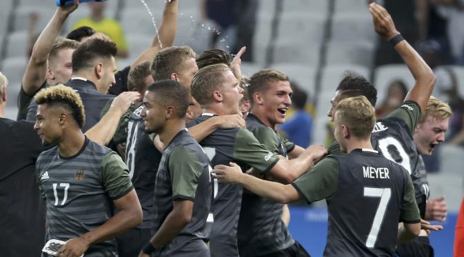 Selebrasi Timnas Jerman seusai memastikan tiket final Olimpiade 2016 Rio de Janeiro dengan membungkam Nigeria 2-0, Kamis (18/8/2016) dinihari WIB. (Reuters)