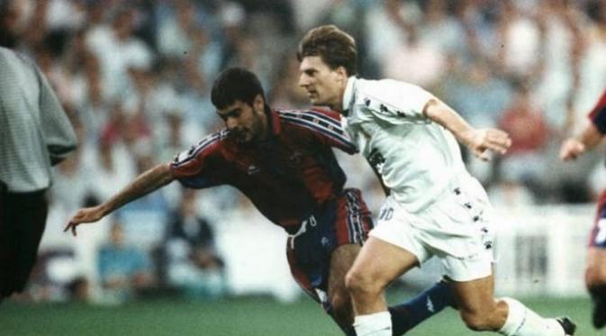 Suasana pertandingan El Clasico antara Barcelona melawan Real Madrid pada 1994. (AS).