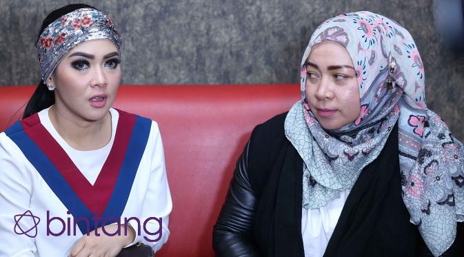 Syahrini dan Melly Goeslaw jadi pasangan duet (Nurwahyunan/Bintang.com)