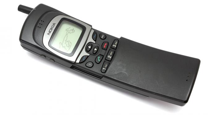 Nokia 8110 (Via: wikiwand.com)