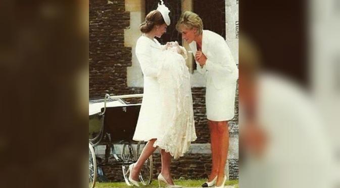 Diana terlihat membungkuk ke arah Charlotte yang berada dalam pelukan Kate (Facebook/Dailymail.com)