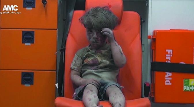 Inilah penyelamat Anak Syria yang Viral di Socmed