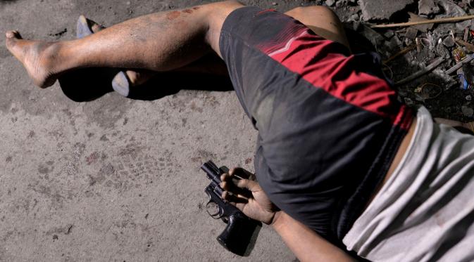 Perang narkoba Filipina renggut hampir 2.000 nyawa (Reuters)