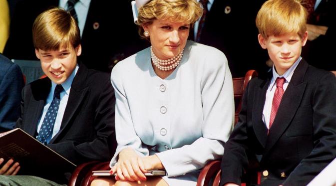 Pangeran William, Putri Diana, dan Pangeran Harry dalam satu kesempatan (Vanity Fair)