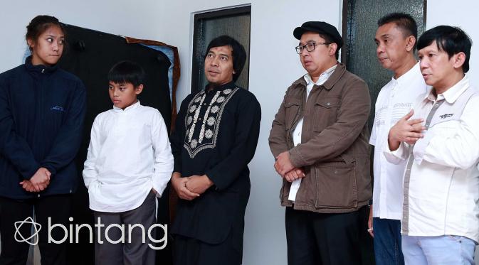 Suasana di rumah duka Komeng. (Deki Prayoga/Bintang.com)