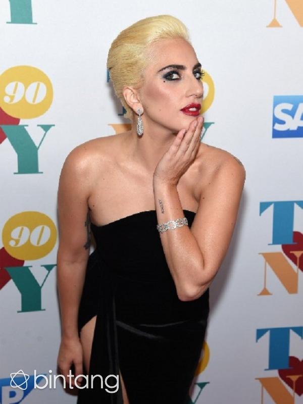 Lady Gaga mengatakan jika dirinya meningkatkan kewaspadaan terhadap serangan lupus. (AFP/Bintang.com)