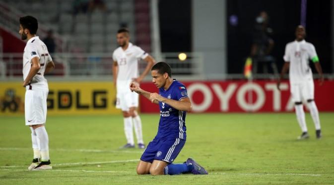 Paspor Indonesia palsu yang dimiliki striker Al Nasr, Wanderley Santos, membuat pengawasan terhadap pemain dan pelatih asing di Indonesia makin ketat. (AFP/Karim Jaafar)