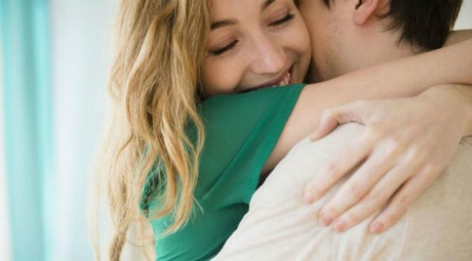 Bagi pria, ternyata ada yang lebih membahagiakan daripada kalimat 'I Love You'. Sumber: Womansday.com.