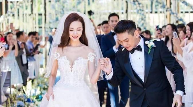Harapan Ken Zhu sebelum menikah, pada hari pernikahannya, para personel F4 bisa berkumpul kembali menjadi saksi dalam pernikahannya terwujud. Meski malam itu Vick Zhu berhalangan hadir. (dok.Facebook)