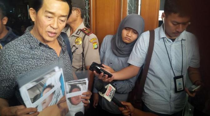 Ayah Wayan Mirna Salihin dalam sidang Jessica Wongso di Pengadilan Negeri Jakarta Pusat (/Nafiysul Qodar)