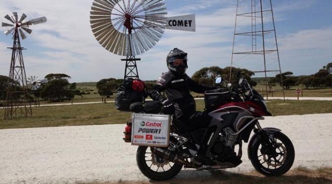 Kisah Petualangan Seru Mario Iroth di Eyre Highway