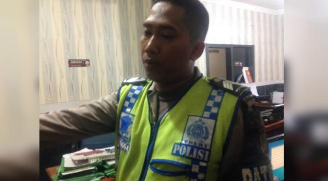 Anggota polisi Depok dikeroyok (Liputan6.com/ Ady Anugrahadi)