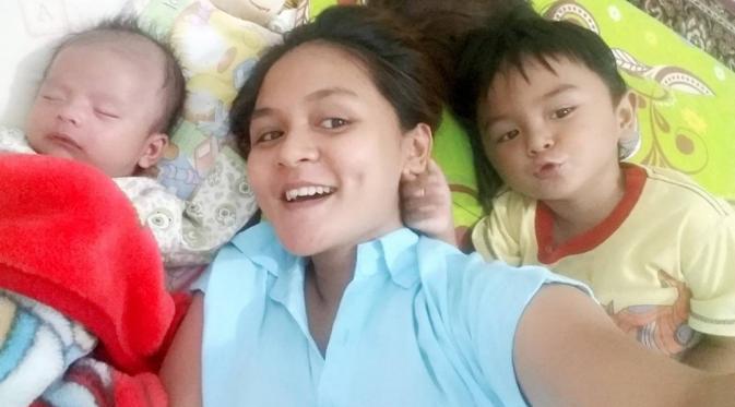 Istri Andika Kangen Band, Caca dan anak-anaknya [foto: instagram/chacaa22]