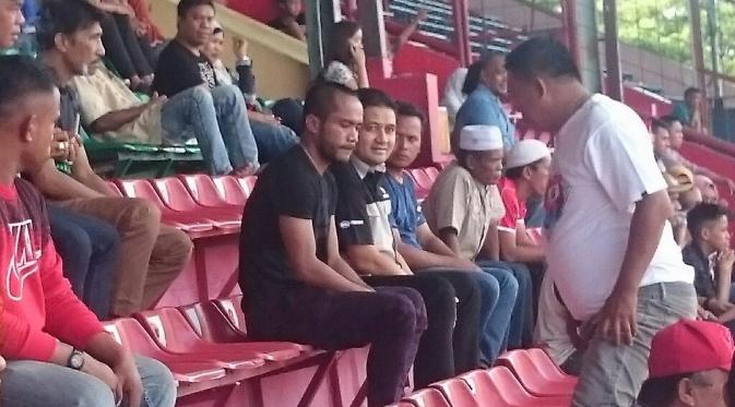 Zulvin Zamrun berada di Makassar pada Rabu (14/9/2016). (Bola.com/Abdi Satria)