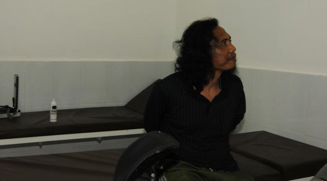 Basri menjalani pemeriksaan di RS Bhayangkara (Dio Pratama/Liputan6.com)